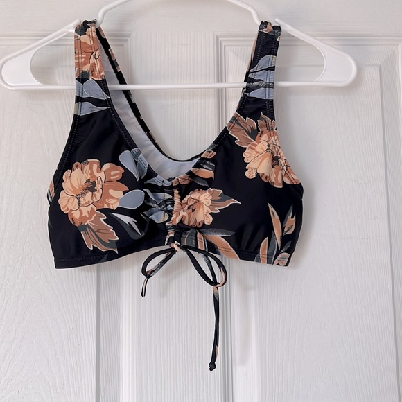 Shein Black & Floral 2 Pcs Set Bikini Size S! - Picture 4 of 7